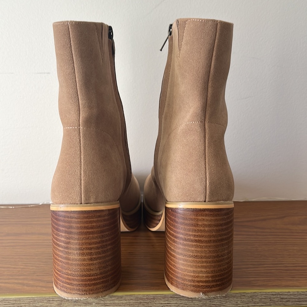 Amazing Lace Tan Booties - Picture 3 of 3